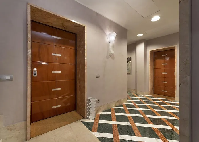 Fifty Eight Duomo Apartment *