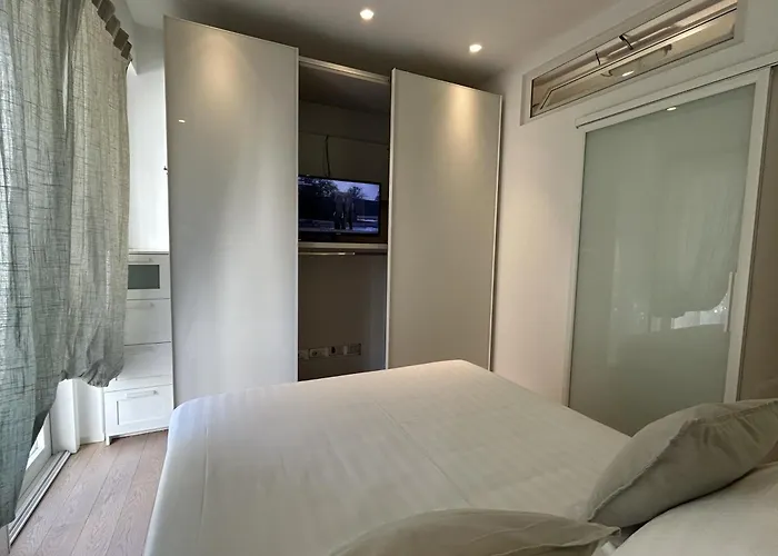 Apartment Fifty Eight Duomo Milan